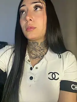 Lilith_blaze_Fg  live sex cam