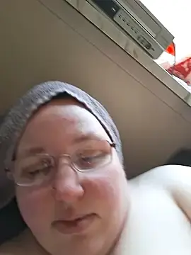 Mollymaus36  live sex cam