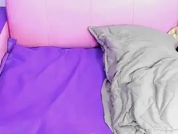 Catalina_mommy_squirt  live sex cam