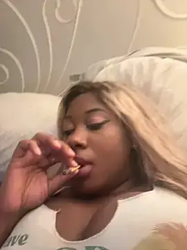 Gypsydoll  live sex cam