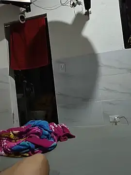 Yatzuriperrita  live sex cam
