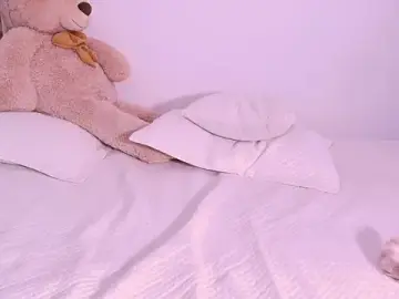DannaHyde  live sex cam