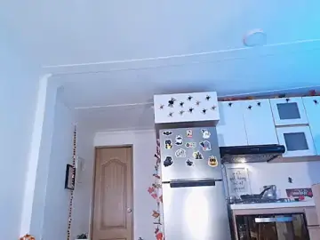 DannaHyde  live sex cam