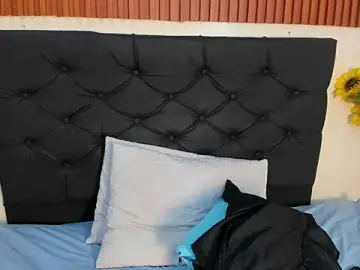 KaylieRousse  live sex cam