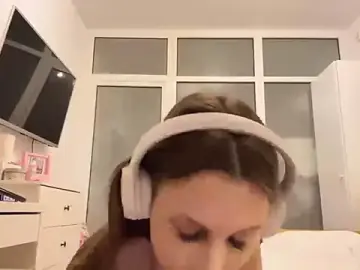 LynetteMerino  live sex cam