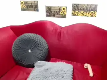 MAIA_2016_  live sex cam