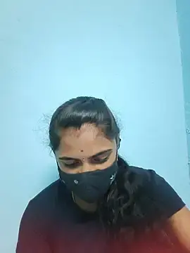 Tamil-Megavarthinii  live sex cam