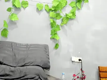 Loveley_jenny  live sex cam