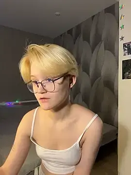 LunaDoreann  live sex cam