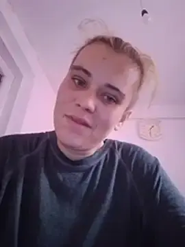 NikaGold5522  live sex cam