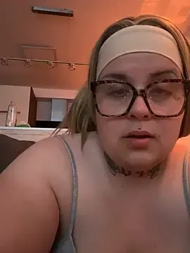 Peachy_bella  live sex cam