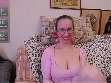 SquirtyEleanor  live sex cam
