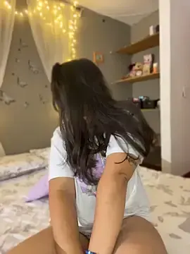 Alisbloom  live sex cam
