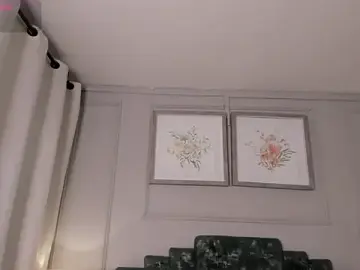 Allisonpariss  live sex cam