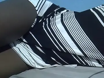 Ebonqueen  live sex cam
