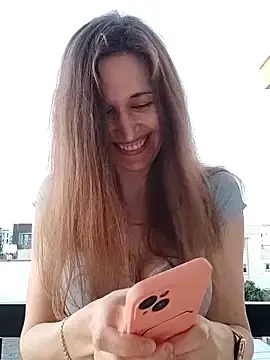 Irresistibelle  live sex cam