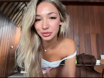 BaileyBaby  live sex cam