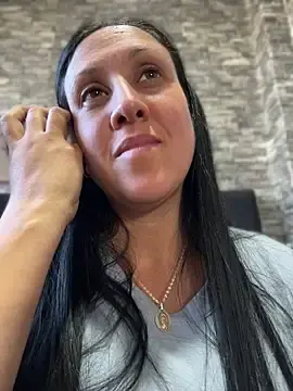 Cloe-Fire  live sex cam