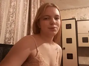 DaisyDelish  live sex cam