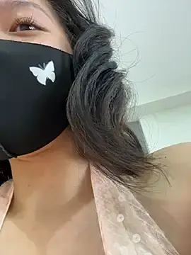 Gyuu-Nyuu  live sex cam