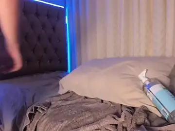 Maddyluxe  live sex cam