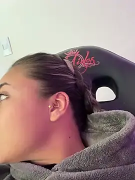Amy_ker_m  live sex cam
