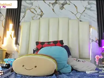 Mollieblue69  live sex cam