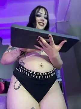 HoneyDemoni  live sex cam