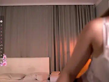 LauranBarela  live sex cam