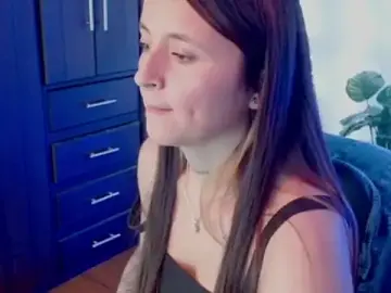 LucyArcy  live sex cam