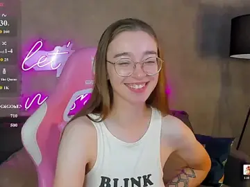 Lucy_Green  live sex cam