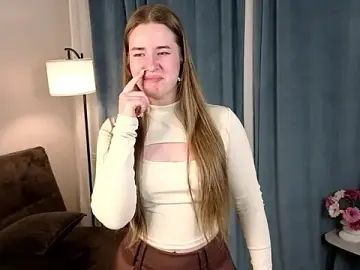 MowasaBritten  live sex cam