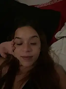 Badgirlgigi  live sex cam