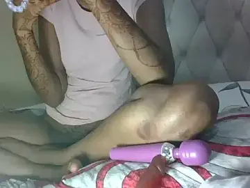 Sweet_iddah  live sex cam