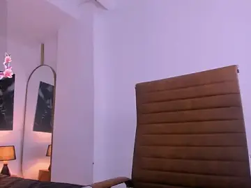 Zuri_zayn  live sex cam