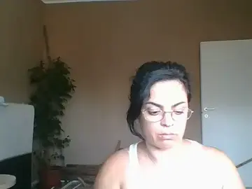 ITALIANASISIXX  live sex cam