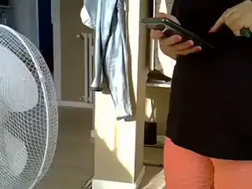 ITALIANASISIXX  live sex cam