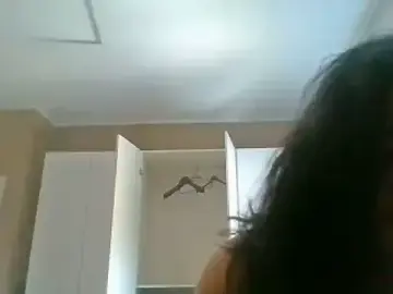 ITALIANASISIXX  live sex cam