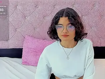 MirandaLawrens_  live sex cam