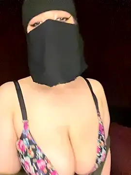 RooVaaN-Xx  live sex cam