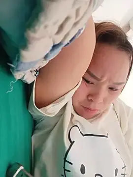 Zenny9  live sex cam