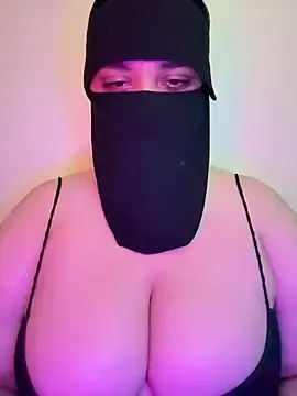 Zineb-bitch  live sex cam