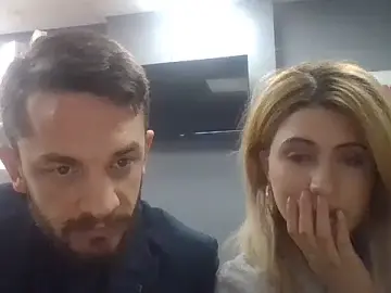 Larakosvaa  live sex cam