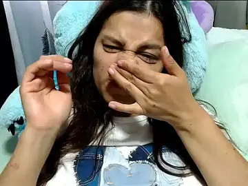 Lindacutferrer  live sex cam