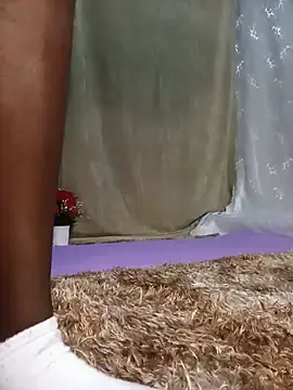 Sexxylucia  live sex cam