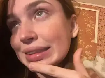 Chloooee  live sex cam
