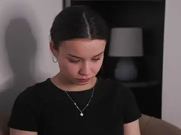 CoralMccarron  live sex cam