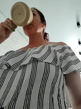 EvaXOAir  live sex cam