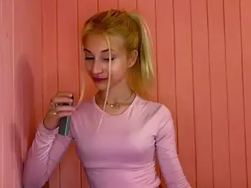 FiveFootBlonde  live sex cam