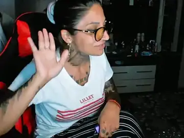 Lucky_Deniz  live sex cam
